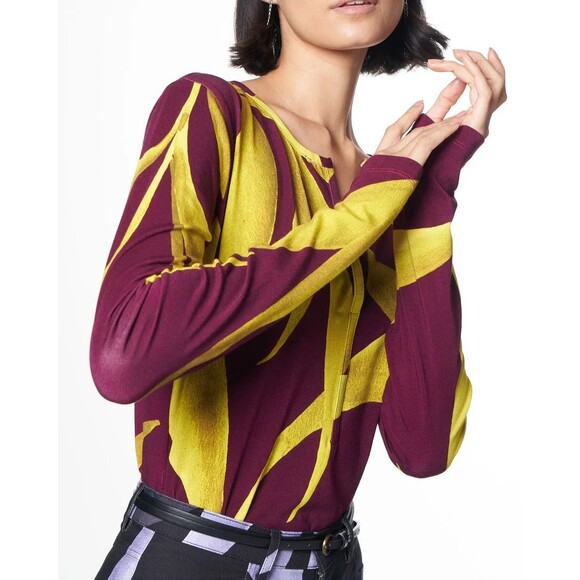 THE KIT. Gisella Henley Top in Cerise Paradise Size LARGE - Picture 6 of 6